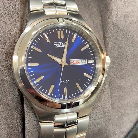 CITIZEN MEN’S BLUE DIAL WATCH - Picture 4 of 8